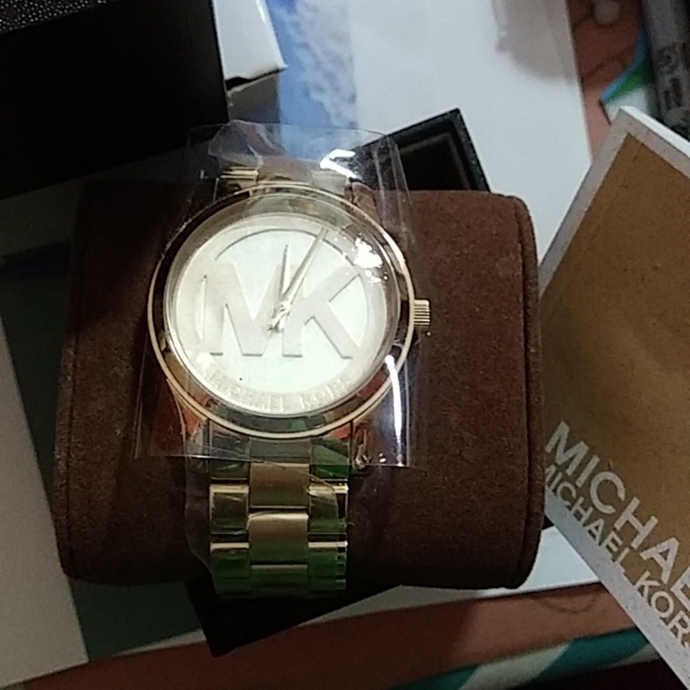 NWT Michael Kors MK-5786 - Picture 2 of 6